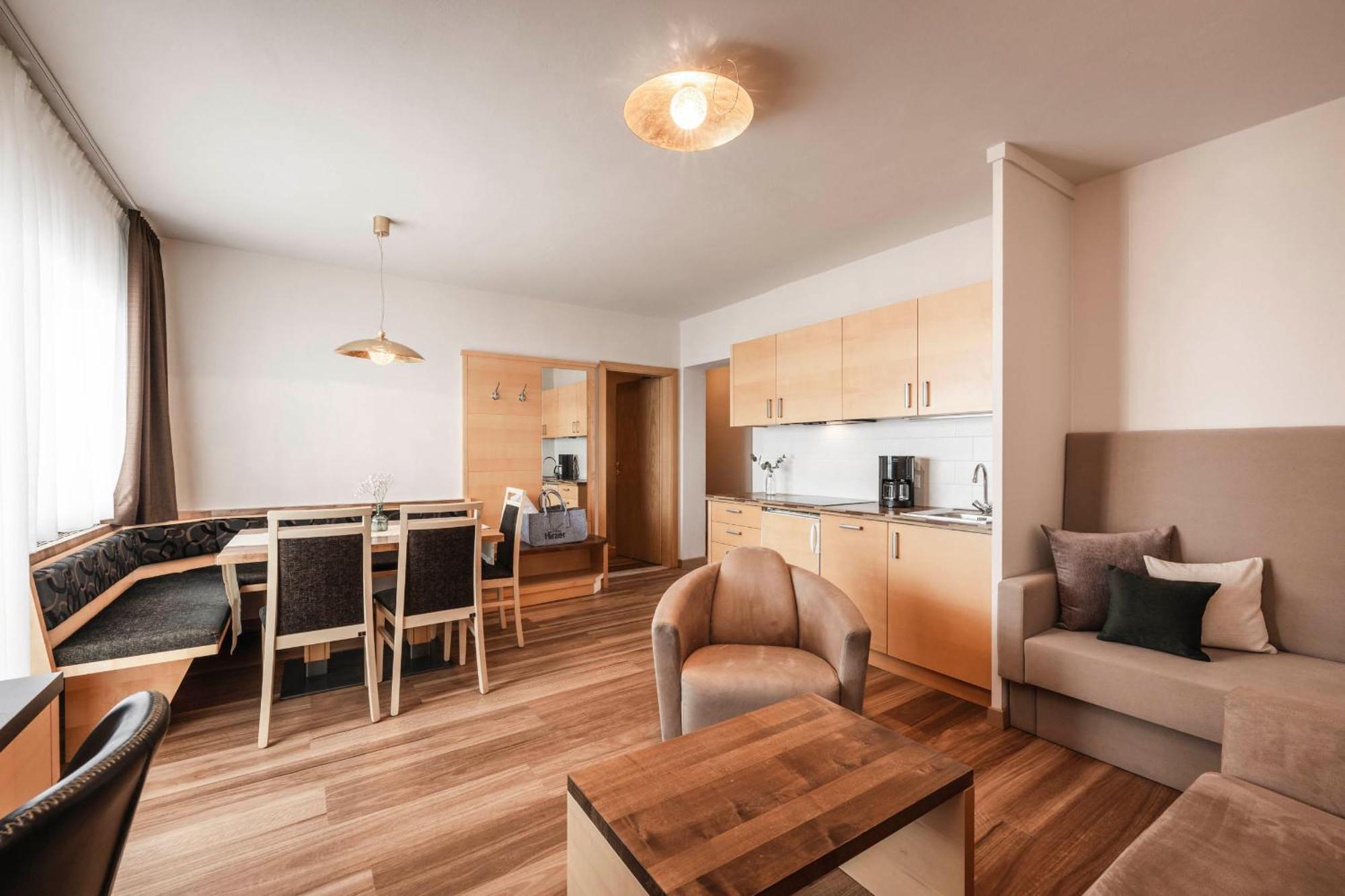 טירולו Appartementhaus Residence Hirzer חדר תמונה