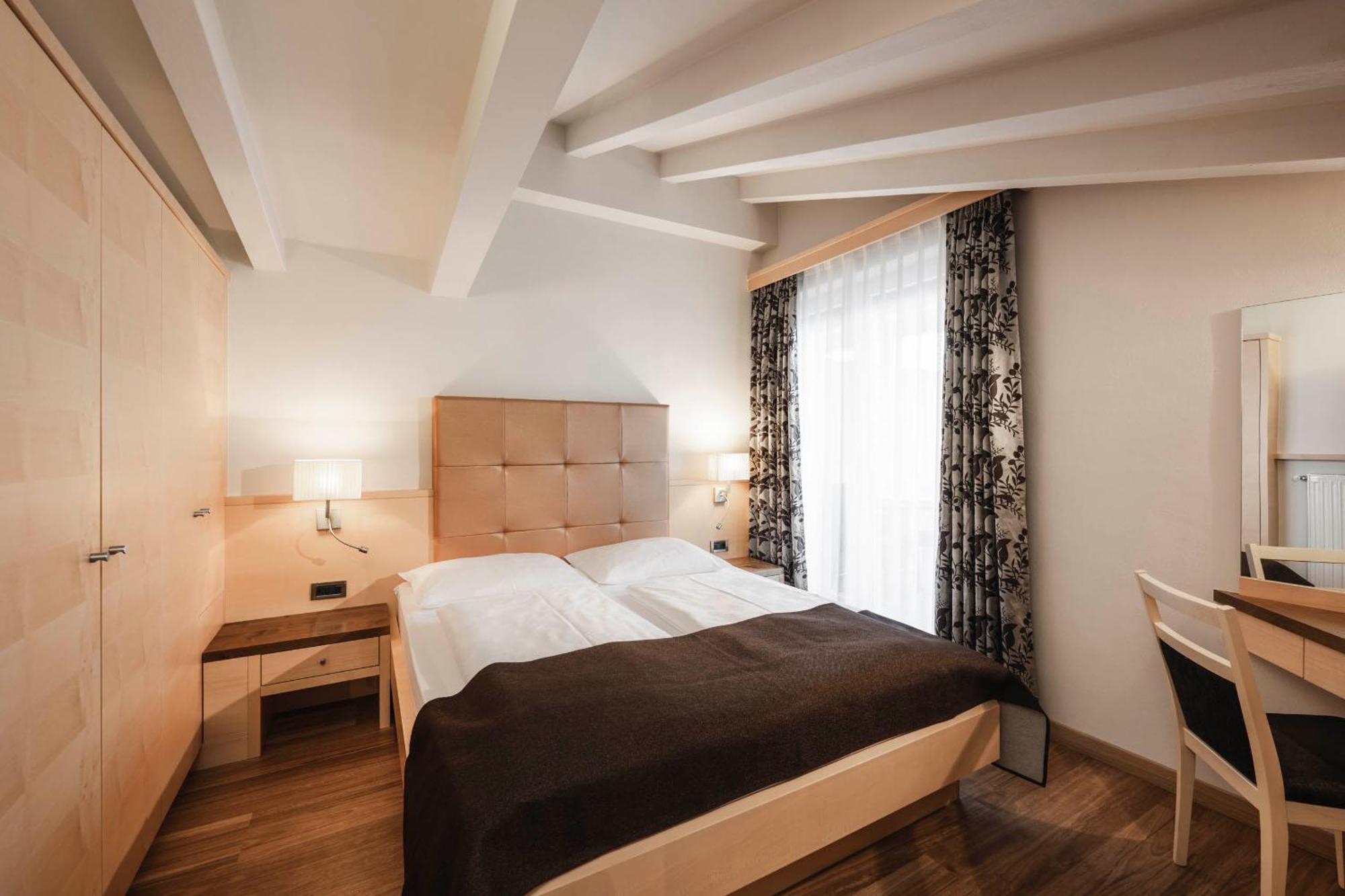 טירולו Appartementhaus Residence Hirzer חדר תמונה